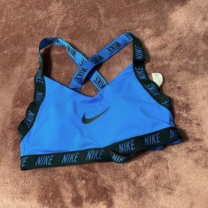Nike
Indy Dri-FIT Cross-Back Compression Low-Impact Sports Bra